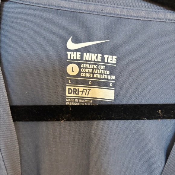 Nike Men’s T-shirt Large Light Blue Dri-Fit Athletic Cut - Picture 3 of 4